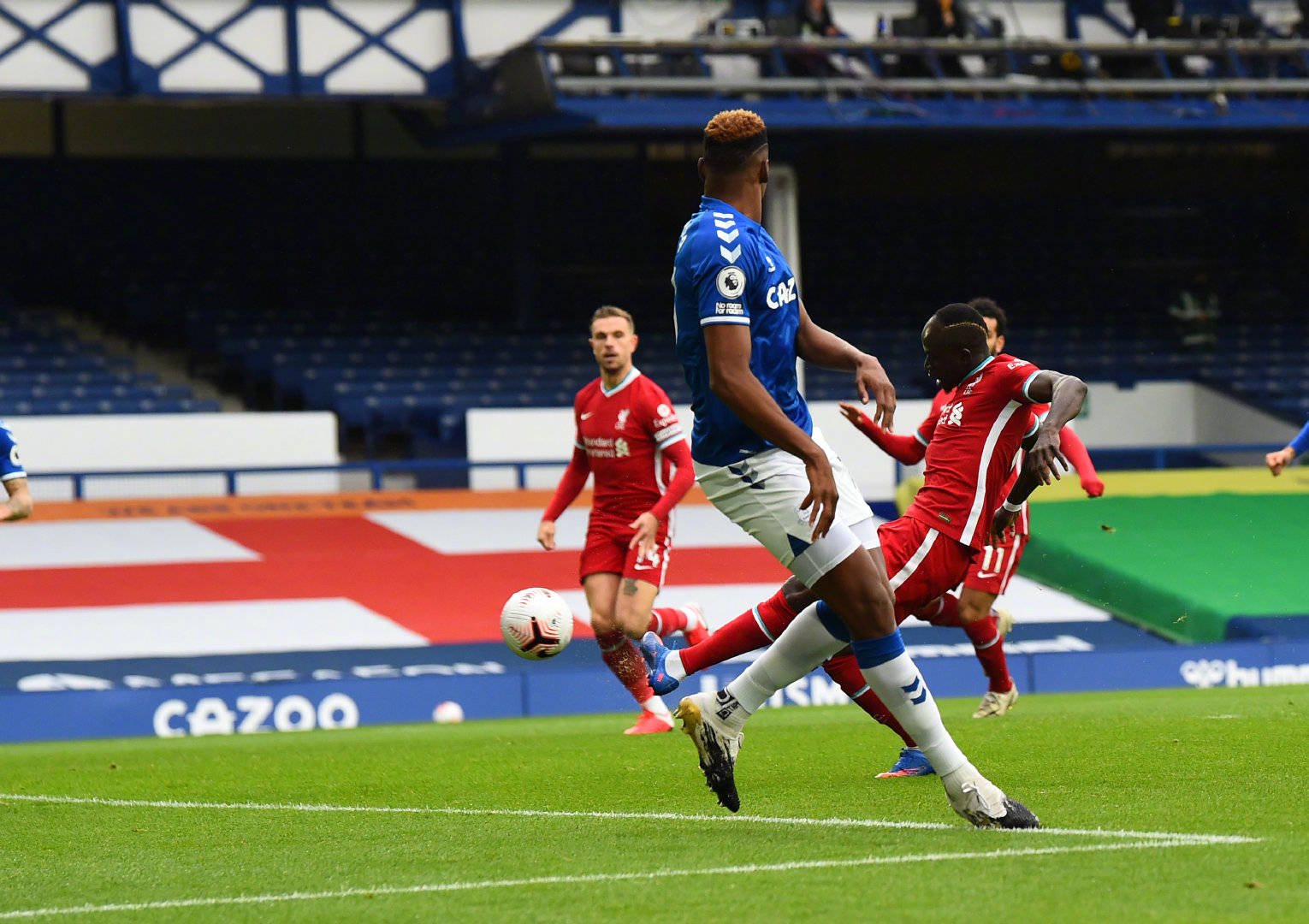 的中场球员 的中场球员